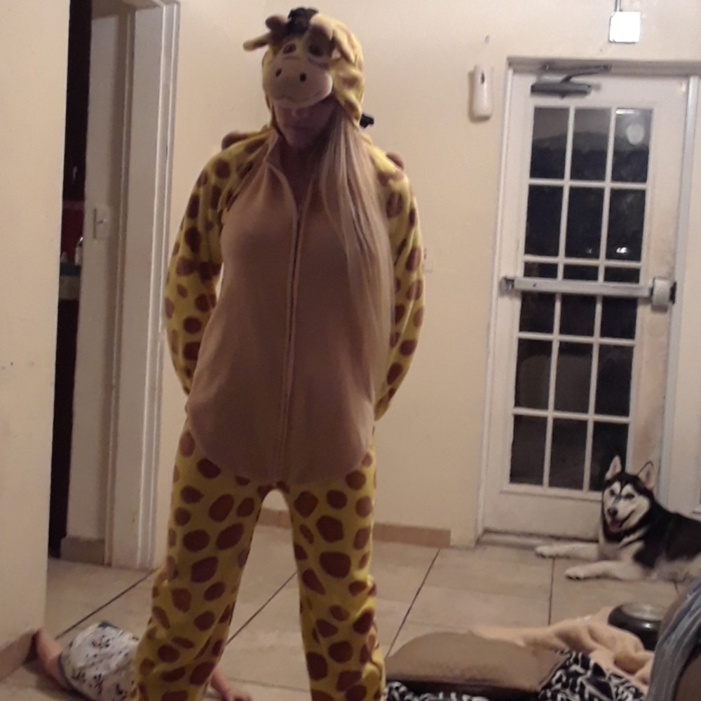 Giraffe onsie